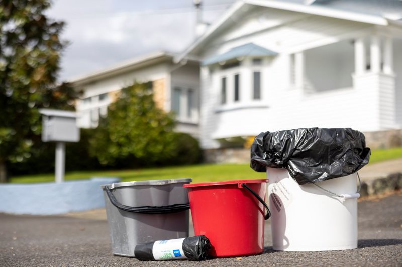 Build an emergency toilet